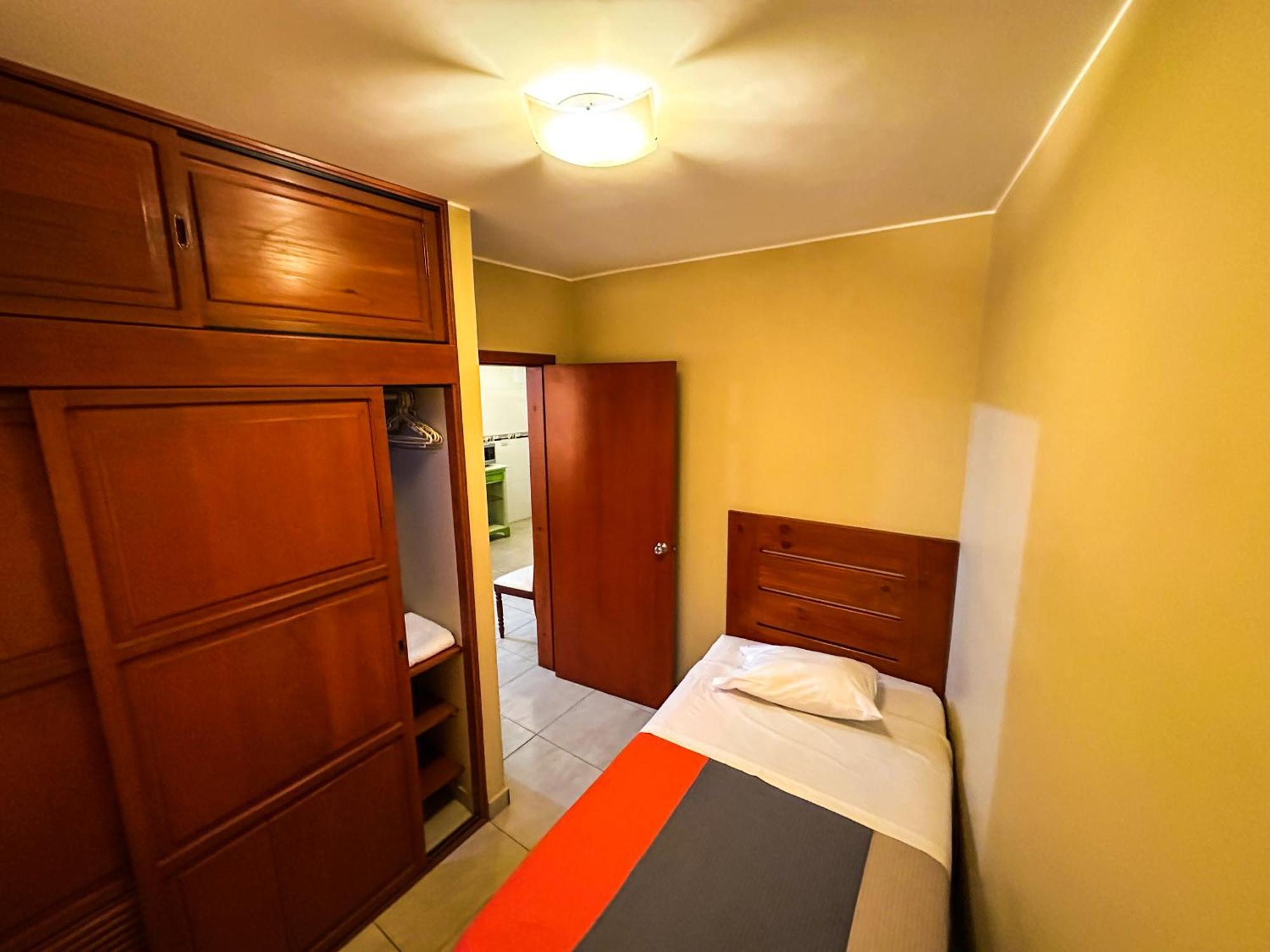 Apart Hotel El Canaveral Chincha Alta Exterior photo