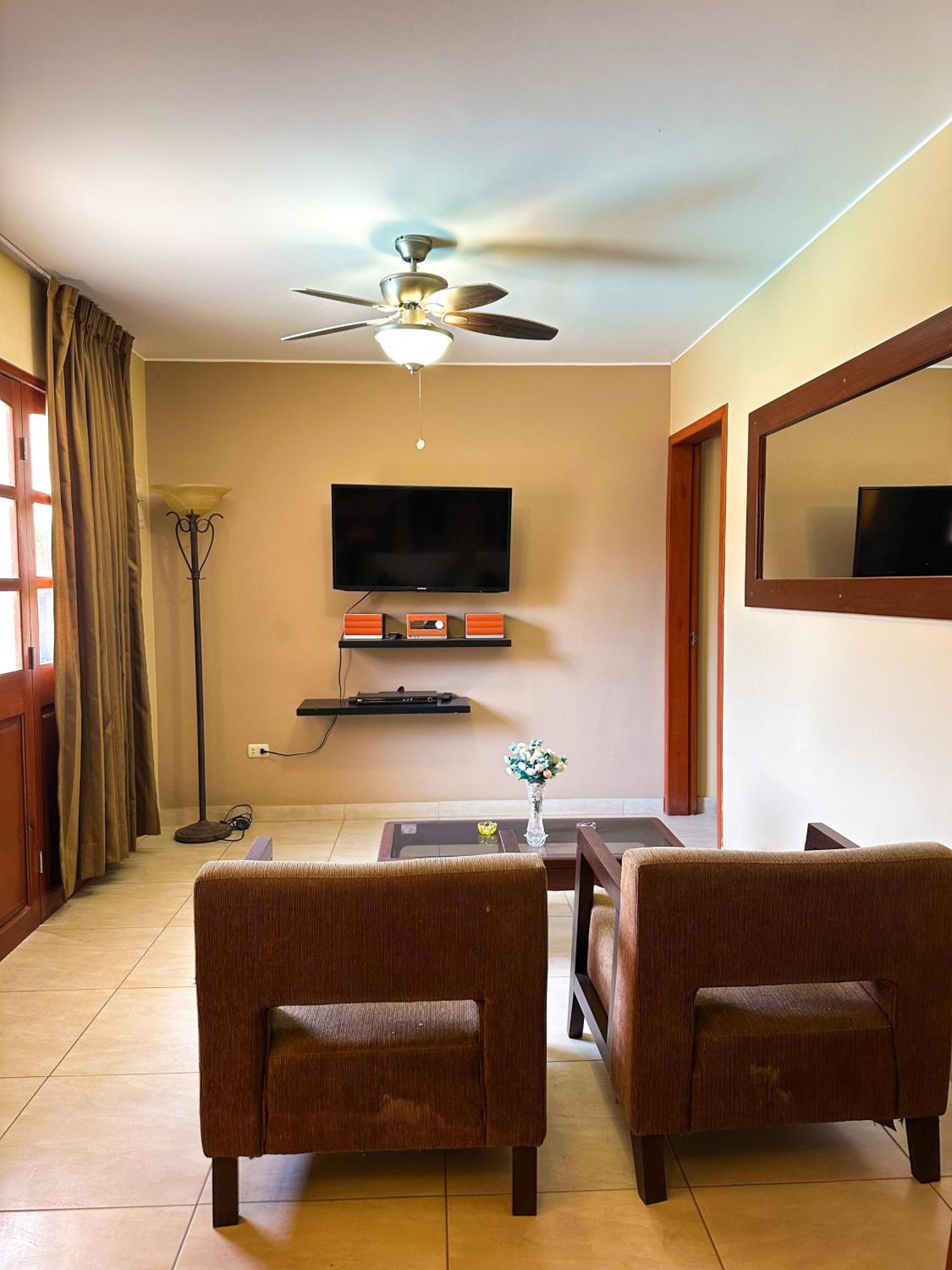 Apart Hotel El Canaveral Chincha Alta Exterior photo